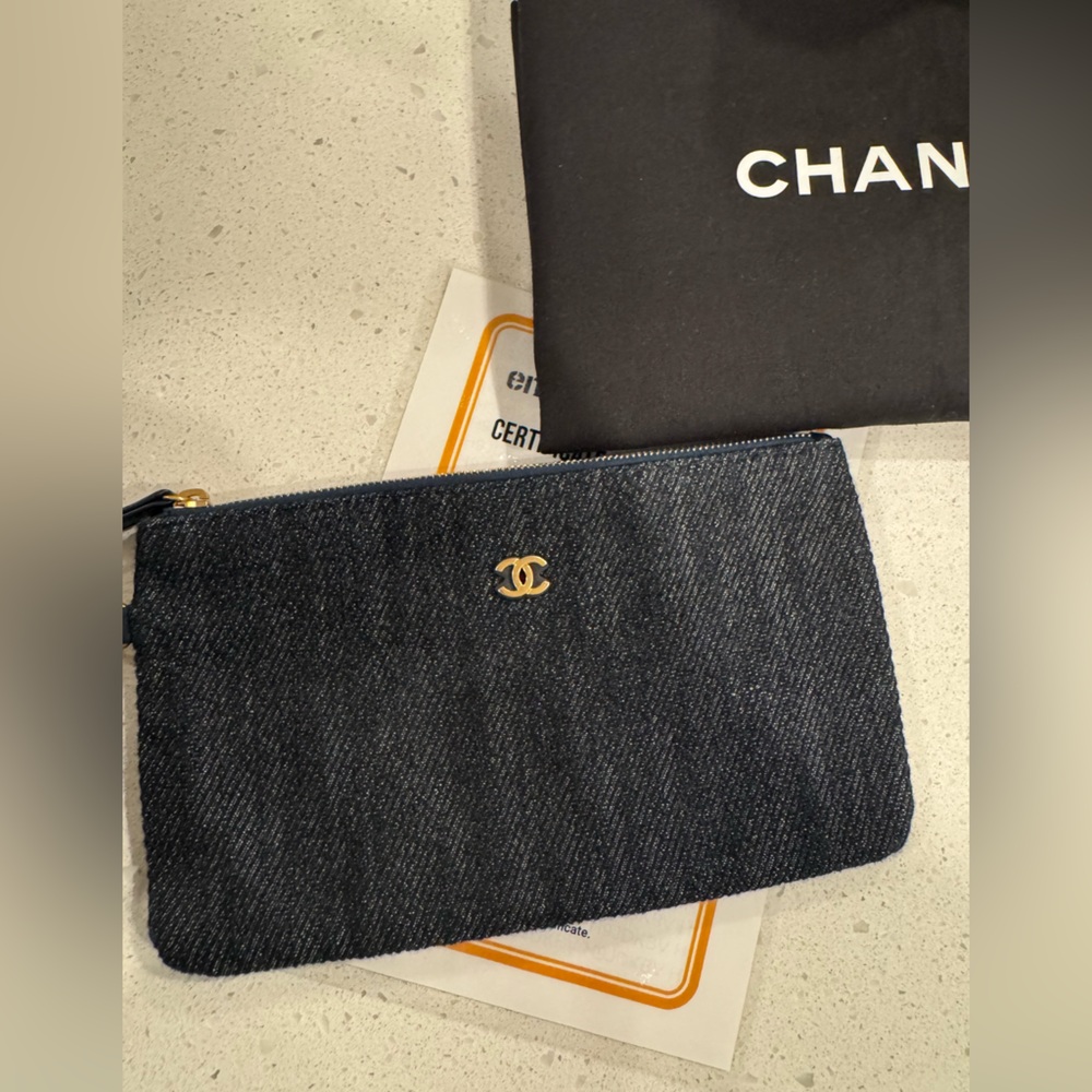 Chanel Bicolor Denim hobo tote bag - Picture 11 of 11
